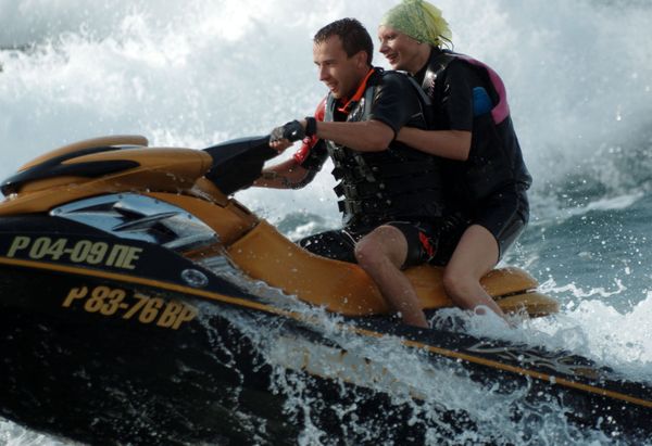 I Believe I Can Fly: Spectacular Flyboard Championship in Crimea - Sputnik International