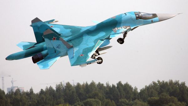 A Su-34 Fullback fighter-bomber at the MAKS-2007 International Aviation and Space Show in Zhukovsky. (File) - Sputnik International