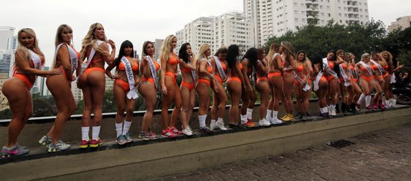 Miss BumBum Brazil 2016 pageant contestants pose before parading at Paulista Avenue in Sao Paulo's financial centre, Brazil, August 8, 2016 Miss BumBum Brazil 2016 pageant contestants pose before parading at Paulista Avenue in Sao Paulo's financial centre, Brazil, August 8, 2016 - Sputnik International