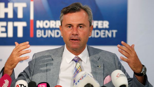 Austrian presidential candidate Norbert Hofer of the Freedom Party (FPOe) addresses a news conference ahead of a re-run of the run-off presidential election in Vienna, Austria August 29, 2016 Austrian presidential candidate Norbert Hofer of the Freedom Party (FPOe) addresses a news conference ahead of a re-run of the run-off presidential election in Vienna, Austria August 29, 2016 - Sputnik International