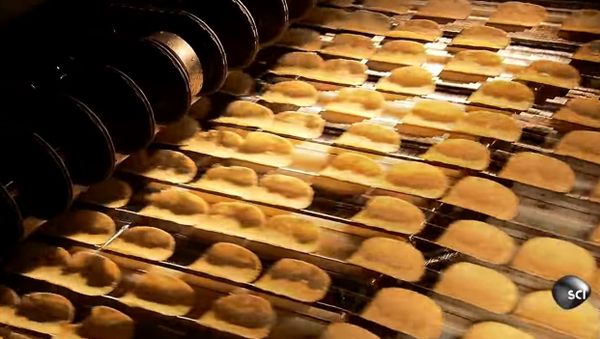 Stackable Potato Chips | How It's Made - Sputnik International