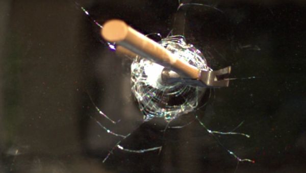Hammer through Mirror at 120,000fps - The Slow Mo Guys - Sputnik International