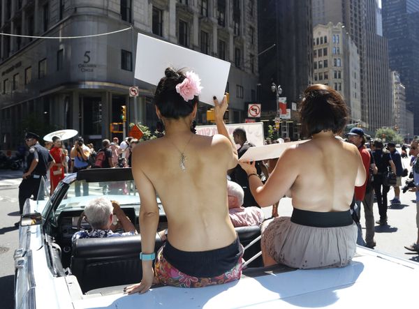 Bare Necessities: Going Topless Becomes Legal for Women in Six US States - Sputnik International