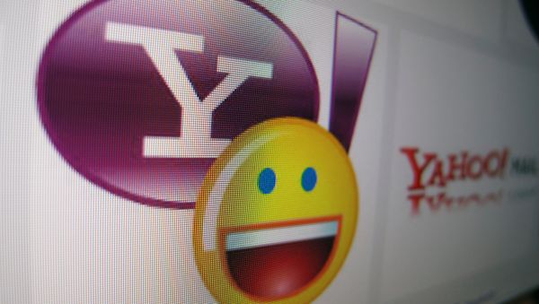 A Yahoo messenger logo is displayed on a monitor in this photo illustration shot April 16, 2013. - Sputnik International