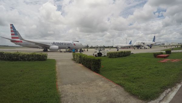 In this Friday, June 10, 2016, file photo, American Airlines and JetBlue Airways charter flights wait to depart from Havana's Jose Marti International Airport - Sputnik International