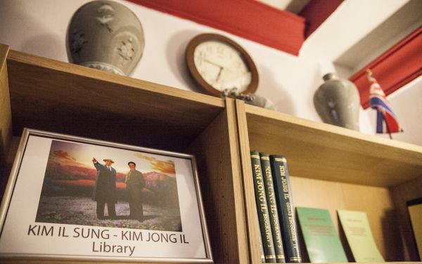 A small library with Korean books in the cafe A small library with Korean books in the cafe - Sputnik International