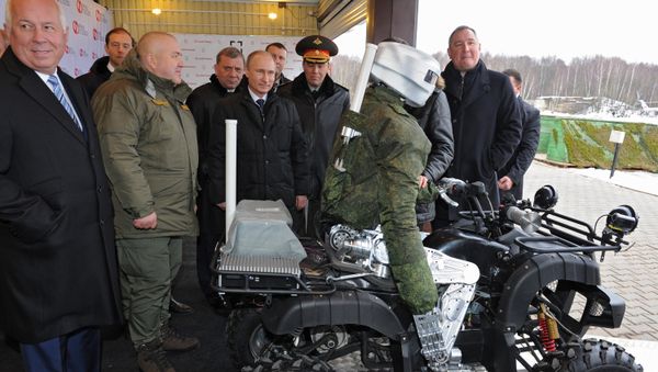 President Vladimir Putin visits research institute of precision mechanics and computer engineering - Sputnik International