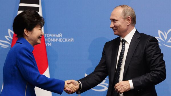 September 3, 2016. Russian President Vladimir Putin and South Korean President Park Geun-hye after a press conference following the Russian-South Korean talks as part of the Eastern Economic Forum. September 3, 2016. Russian President Vladimir Putin and South Korean President Park Geun-hye after a press conference following the Russian-South Korean talks as part of the Eastern Economic Forum. - Sputnik International