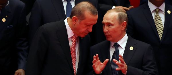 Chinese President Xi Jinping (L), Russian President Vladimir Putin (R), Turkey's President Erdogan pose for a group picture during the G20 Summit in Hangzhou, Zhejiang province, China September 4, 2016. - Sputnik International