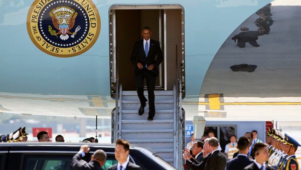 U.S. President Barack Obama arrives at Hangzhou Xiaoshan international airport before the G20 Summit in Hangzhou, Zhejiang province, China U.S. President Barack Obama arrives at Hangzhou Xiaoshan international airport before the G20 Summit in Hangzhou, Zhejiang province, China - Sputnik International