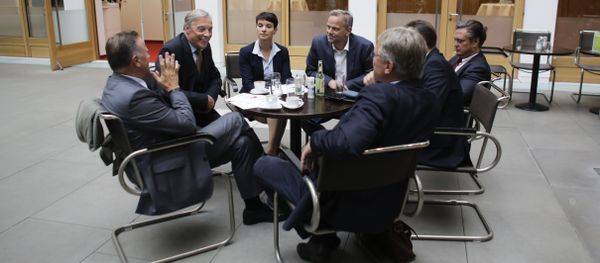 AfD (Alternative for Germany) party chairwoman, Frauke Petry, center, talks with party members prior to a news conference in Berlin, Monday, Sept. 5, 2016 AfD (Alternative for Germany) party chairwoman, Frauke Petry, center, talks with party members prior to a news conference in Berlin, Monday, Sept. 5, 2016 - Sputnik International