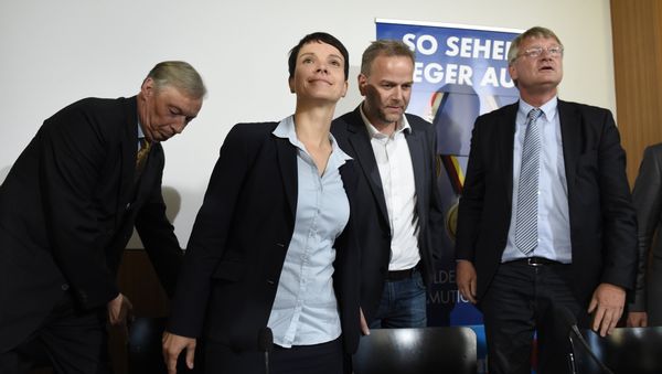 (L to R)Chair of Alternative for Germany (AFD) in Lower Saxony Armin Paul Hampel,leader of the AFD Frauke Petry, top candidate for the AFD in Mecklenburg-Western Vorpommern Leif-Erik Holm and co-leader of AFD Joerg Meuthen arrive for a press conference in Berlin, on September 5, 2016 on day after the regional state elections in Mecklenburg-Western Vorpommern - Sputnik International