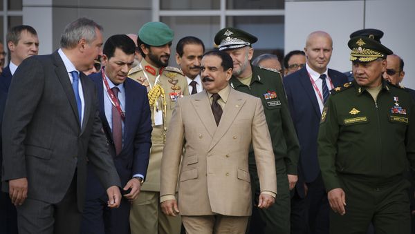 Russia and Bahrain are expected to sign on Tuesday an agreement on military-technical cooperation following a meeting between Russian President Vladimir Putin and King of Bahrain Hamad bin Isa Al Khalifa in Moscow. - Sputnik International
