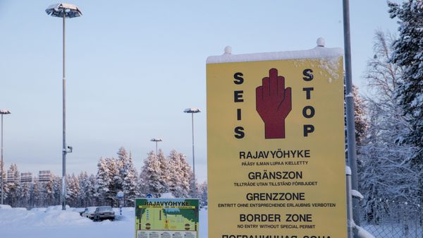 In this picture taken January 20, 2016, border zone signs are seen at the Finnish-Russian border in Salla, northern Finland In this picture taken January 20, 2016, border zone signs are seen at the Finnish-Russian border in Salla, northern Finland - Sputnik International