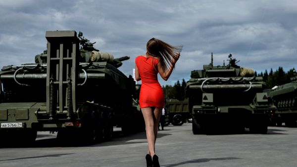 Russian Army Military Might on Show at 'Army 2016' Forum - Sputnik International