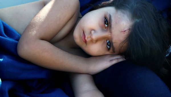 Syrian refugee girl Housaida rests inside the Spanish rescue vessel Astral after being rescued by the Spanish NGO Proactiva off the Libyan coast in the Mediterranean Sea August 18, 2016. - Sputnik International