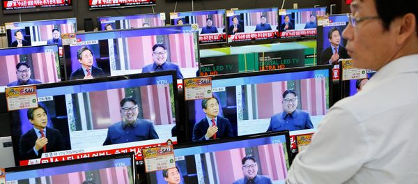 A sales assistant watches TV sets broadcasting a news report on North Korea's fifth nuclear test, in Seoul, South Korea, September 9, 2016. A sales assistant watches TV sets broadcasting a news report on North Korea's fifth nuclear test, in Seoul, South Korea, September 9, 2016. - Sputnik International