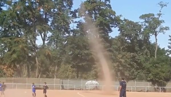 Dust Devil on the Soccer Field - Sputnik International