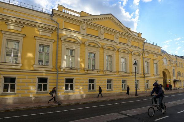 The restored facade of the historical building of the Moscow Helikon Opera Musical Theater - Sputnik International