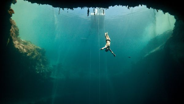 Underwater - Sputnik International