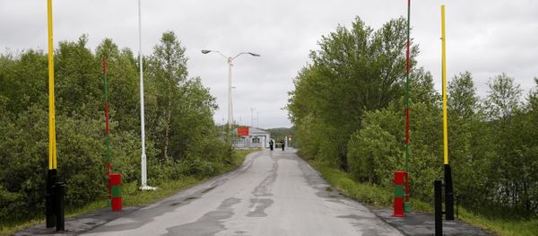This June 6, 2013 picture shows the Storskog border crossing between Norway and Russia near the Norwegian town of Kirkenes in the far north of the country - Sputnik International