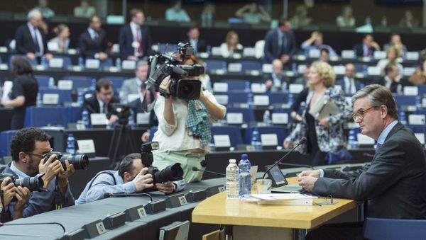 European-Commissioner-designate Julian King attends a hearing ahead of a vote to approve his appointment as Security Commissioner at the European Parliament in Strasbourg, France, September 12, 2016. - Sputnik International