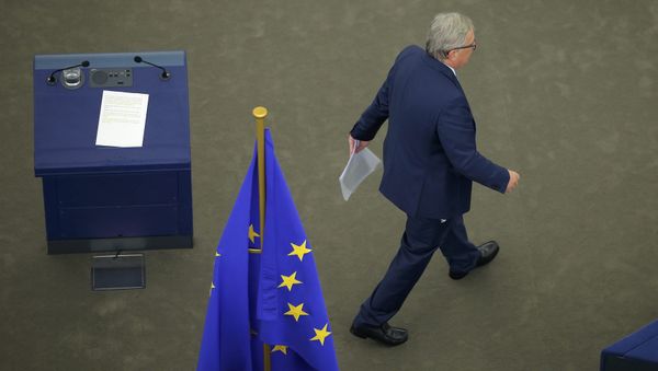 European Commission President Jean-Claude Juncker leaves the desk after his address to the European Parliament during a debate on The State of the European Union in Strasbourg, France, September 14, 2016 European Commission President Jean-Claude Juncker leaves the desk after his address to the European Parliament during a debate on The State of the European Union in Strasbourg, France, September 14, 2016 - Sputnik International