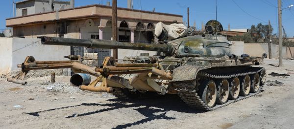 A T-55 tank in the position of the National Socialist Party's militia outside terrorist-held town of Al-Karyatein, Syria A T-55 tank in the position of the National Socialist Party's militia outside terrorist-held town of Al-Karyatein, Syria - Sputnik International