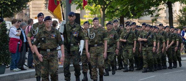 Detachment of the 291st Franco-German Brigade in Strasbourg Republic Square during the parade of July 13, 2013 Detachment of the 291st Franco-German Brigade in Strasbourg Republic Square during the parade of July 13, 2013 - Sputnik International