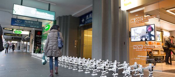 Dancing Robots Queue For New iPhone Dancing Robots Queue For New iPhone - Sputnik International