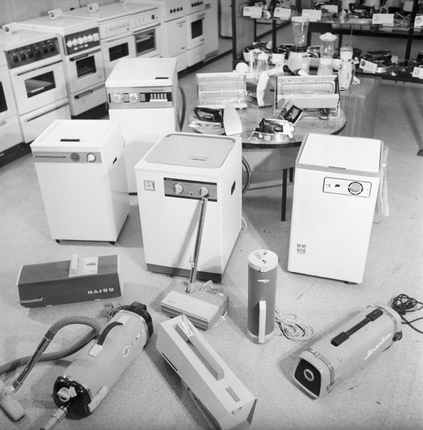 The USSR Ministry of Mechanical Engineering for Light and Food Industry and Household Appliances - Sputnik International