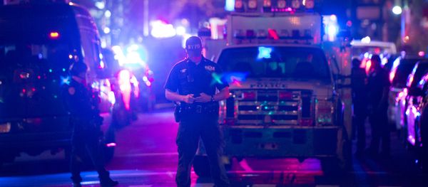 Police and first responders work near the site of a bomb explosion on West 23rd Street on September 17, 2016, in New York Police and first responders work near the site of a bomb explosion on West 23rd Street on September 17, 2016, in New York - Sputnik International