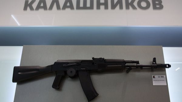AK-74 assault rifle  - Sputnik International