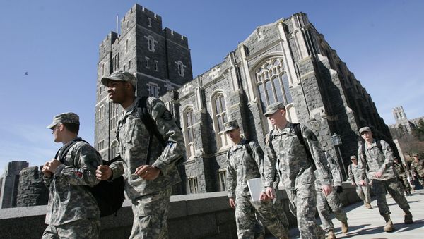 US Army cadets make their way through campus at the United States Military Academy in West Point. (File) - Sputnik International