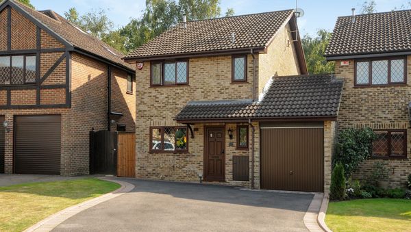 Iconic Harry Potter house on sale - Sputnik International