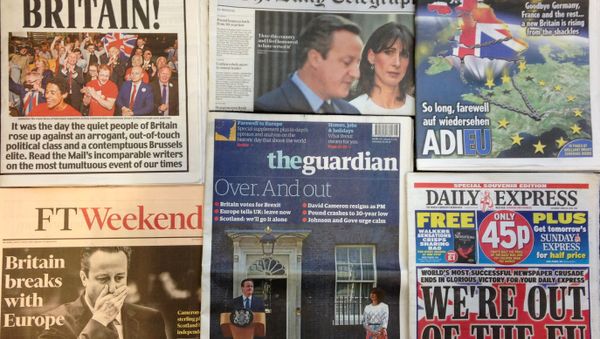 An arrangement of newspapers pictured in London on June 25, 2016. - Sputnik International