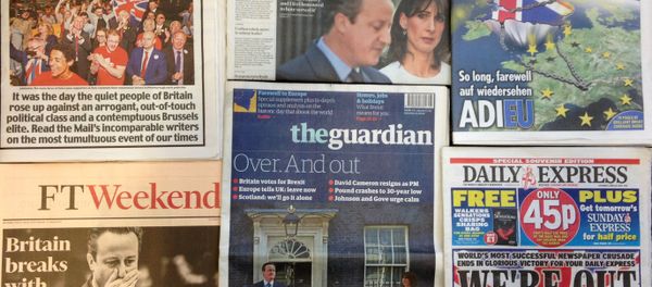 An arrangement of newspapers pictured in London on June 25, 2016. - Sputnik International
