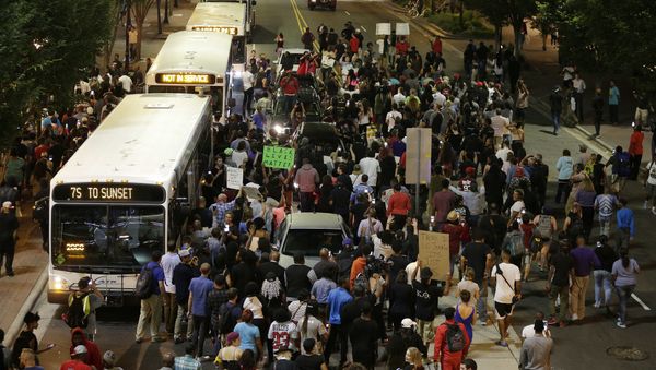 Protestors Flood The Streets Of Charlotte During Keith Lamont Scott Protests Protestors Flood The Streets Of Charlotte During Keith Lamont Scott Protests - Sputnik International