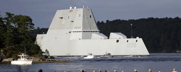 The future USS Zumwalt heads down the Kennebec River after leaving Bath Iron Works Wednesday, Sept. 7, 2016, in Bath, Maine The future USS Zumwalt heads down the Kennebec River after leaving Bath Iron Works Wednesday, Sept. 7, 2016, in Bath, Maine - Sputnik International