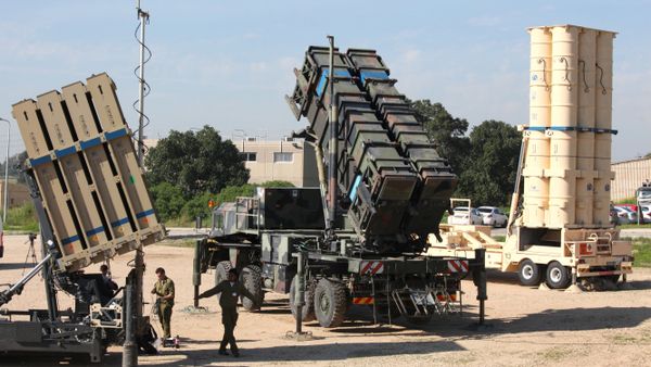 Israeli soldiers walk near an Israeli Irone Dome defence system (L), a surface-to-air missile (SAM) system, the MIM-104 Patriot (C), and an anti-ballistic missile the Arrow 3 (R) during Juniper Cobra's joint exercise press briefing at Hatzor Israeli Air Force Base in central Israel, on February 25, 2016. Juniper Cobra, is held every two years where Israel and the United States train their militaries together to prepare against possible ballistic missile attacks, as well as allowing the armies to learn to better work together. Israeli soldiers walk near an Israeli Irone Dome defence system (L), a surface-to-air missile (SAM) system, the MIM-104 Patriot (C), and an anti-ballistic missile the Arrow 3 (R) during Juniper Cobra's joint exercise press briefing at Hatzor Israeli Air Force Base in central Israel, on February 25, 2016. Juniper Cobra, is held every two years where Israel and the United States train their militaries together to prepare against possible ballistic missile attacks, as well as allowing the armies to learn to better work together. - Sputnik International