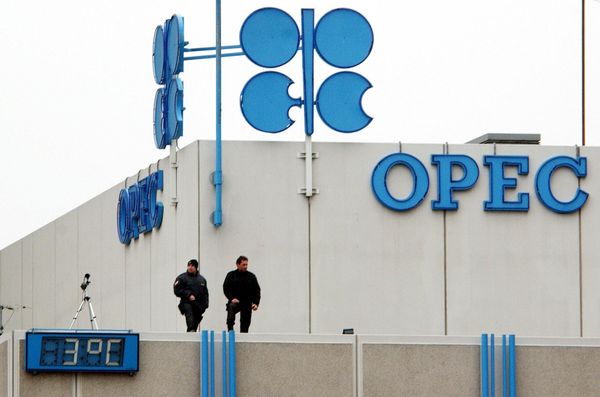 Energy Analyst Gives 6 Reasons Why EU Will Resist Folding to US Pressure on Iran Energy Analyst Gives 6 Reasons Why EU Will Resist Folding to US Pressure on Iran - Sputnik International
