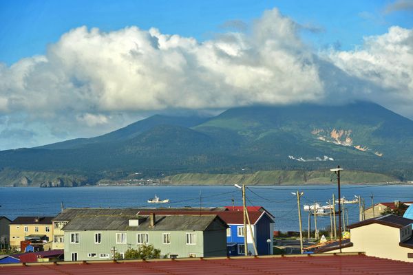 Yuzhno-Kurilsk village on Kunashir Island Yuzhno-Kurilsk village on Kunashir Island - Sputnik International