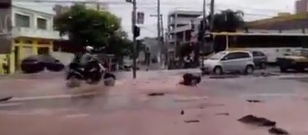Biker fall down in hole - Sputnik International