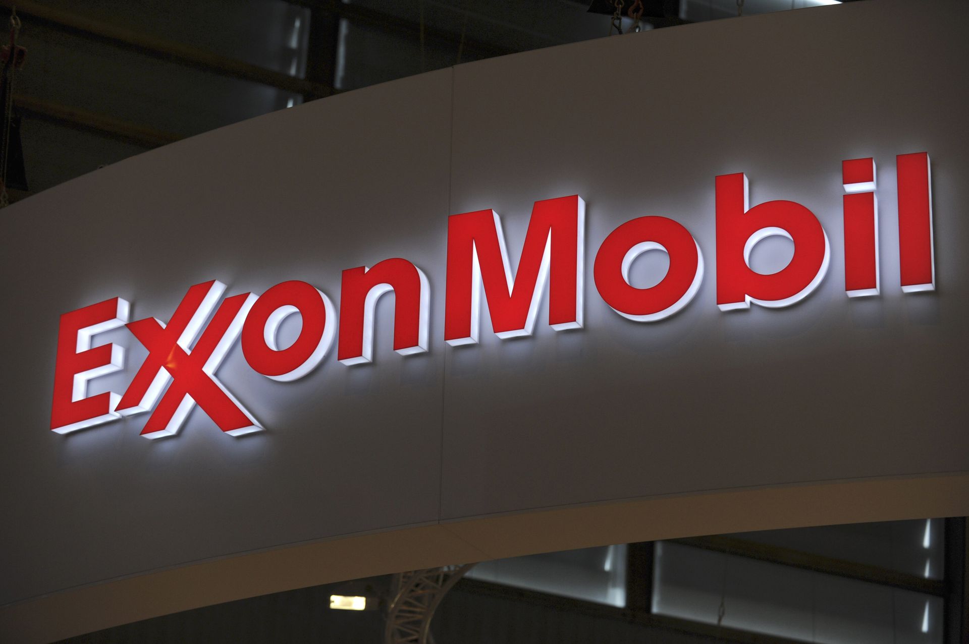 ExxonMobil, Chevron Reportedly Mulled Mindboggling Merger to Weather 2020 Downturn in Energy Markets ExxonMobil, Chevron Reportedly Mulled Mindboggling Merger to Weather 2020 Downturn in Energy Markets - Sputnik International, 1920, 01.02.2021