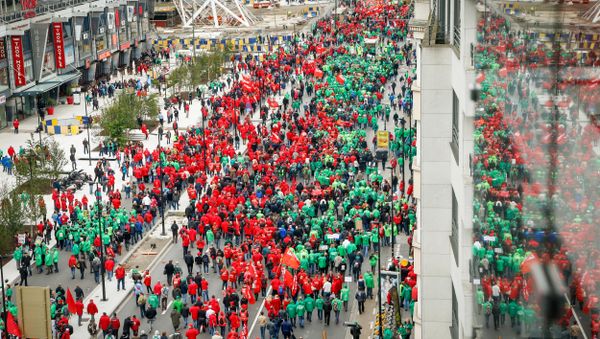 Trade Union members march through the streets during an anti-austerity demonstration in Brussels on October 7, 2015 Trade Union members march through the streets during an anti-austerity demonstration in Brussels on October 7, 2015 - Sputnik International