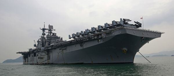 The U.S. destroyer USS Bonhomme Richard is anchored during its port call in the Hong Kong The U.S. destroyer USS Bonhomme Richard is anchored during its port call in the Hong Kong - Sputnik International