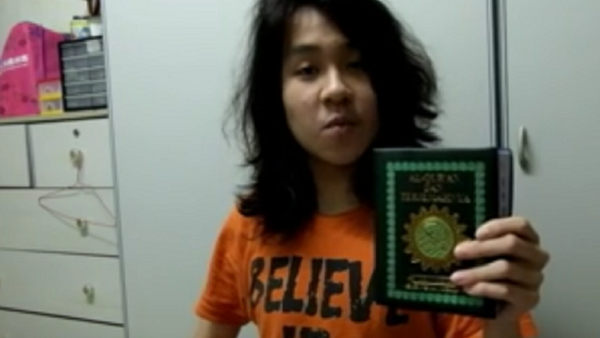 Teen Blogger in Singapore Gets 6 Weeks in Jail and Fined for Wound Religious Feelings - Sputnik International