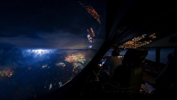 Thunderstorms from the flightdeck - Sputnik International