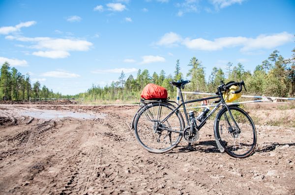 A bike on a road - Sputnik International
