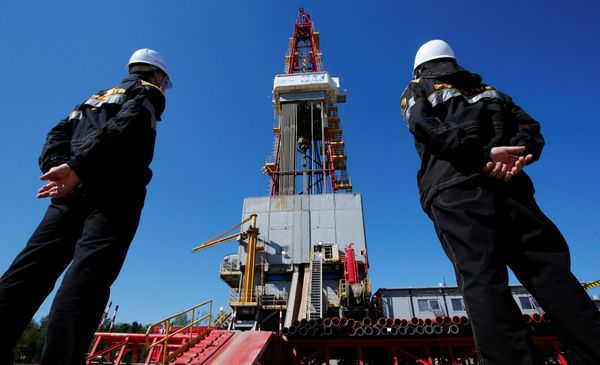 Europe Could Face Oil Crisis as Crude Extraction Declines, Think Tank Claims - Sputnik International